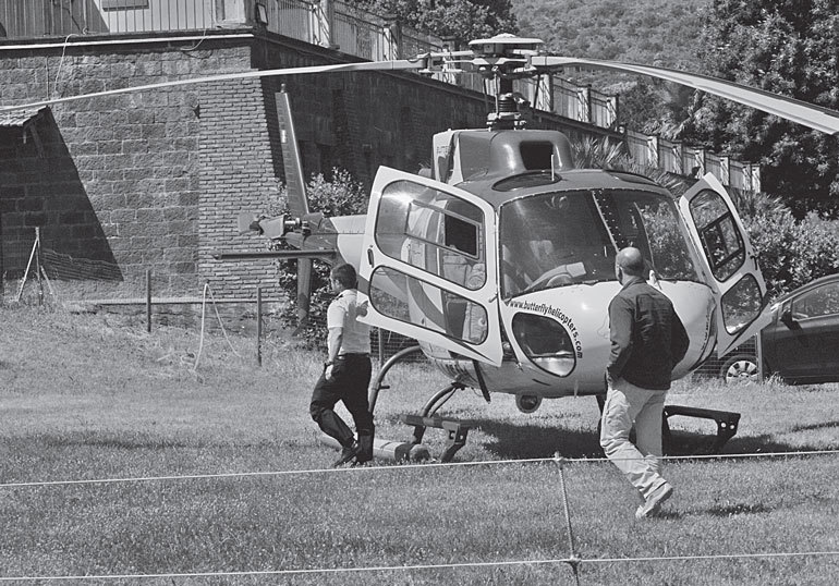 Тур де Франс. Их Италия (сборник) - i_007.jpg