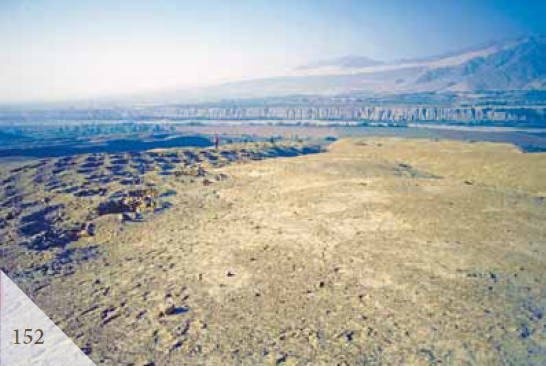 Доказательства существования богов. Более 200 сенсационных фотографий артефактов - i_153.jpg