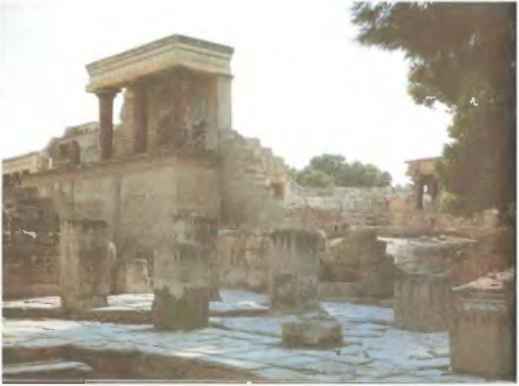 По следам всемогущих богов - i_067.jpg