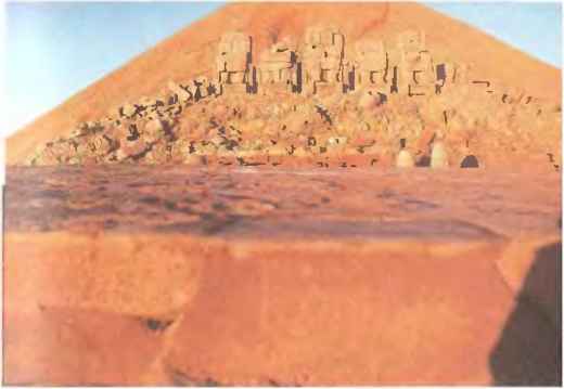 По следам всемогущих богов - i_125.jpg