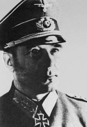 1945. Последний круг ада. Флаг над Рейхстагом - i_007.jpg