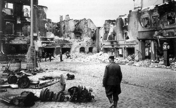 Берлин 45-го: Сражения в логове зверя - _022_lauban_is_destr.jpg