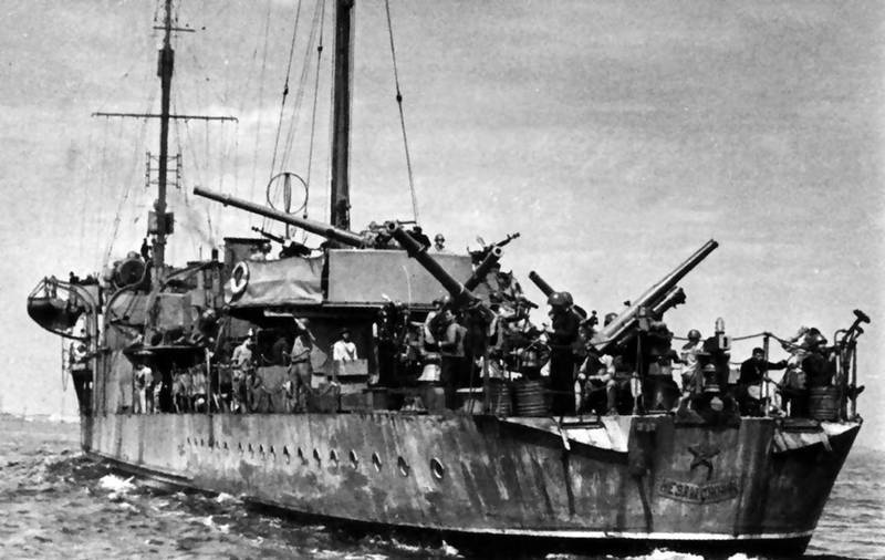 Битва за Крым 1941–1944 гг. - i_025.jpg