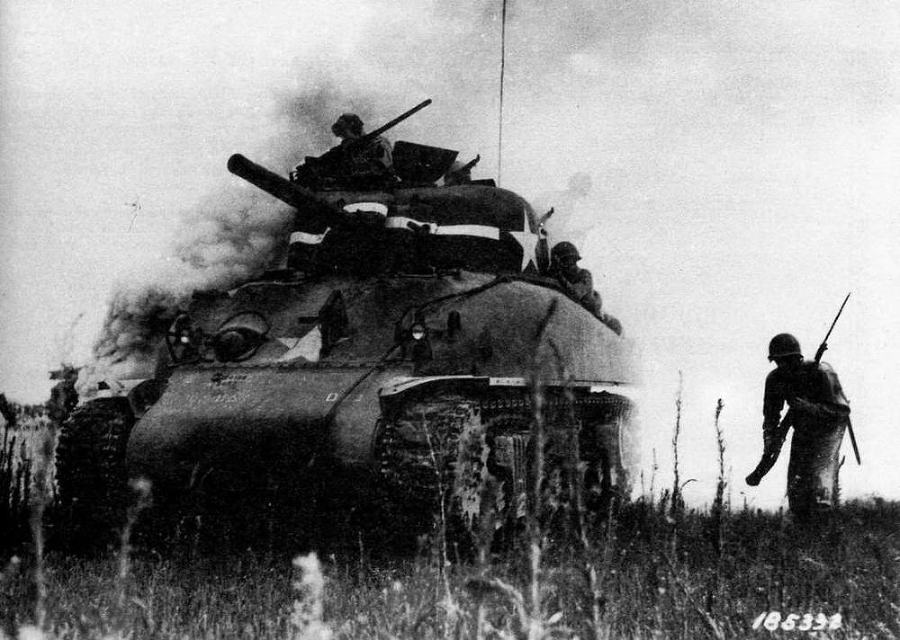 Бронеколлекция 1999 № 01 (22) Средний танк «Шерман» - img_1.jpg