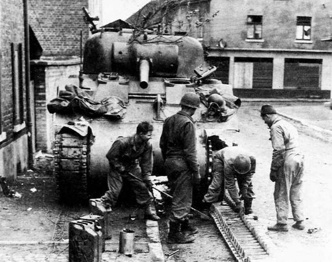 Бронеколлекция 1999 № 01 (22) Средний танк «Шерман» - img_16.jpg