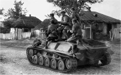 Все танки СССР. Том I - i_021.jpg