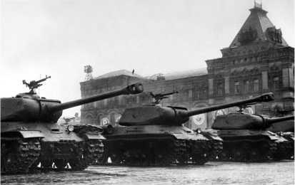 Все танки СССР. Том I - i_023.jpg