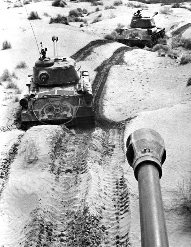 Все танки СССР. Том I - i_026.jpg