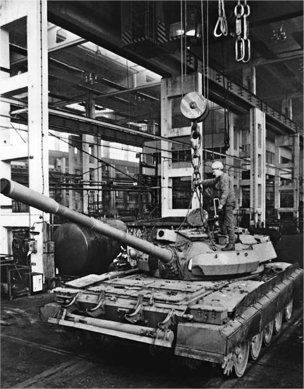 Все танки СССР. Том I - i_042.jpg