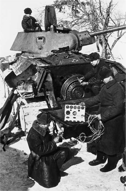 Все танки СССР. Том II - i_037.jpg