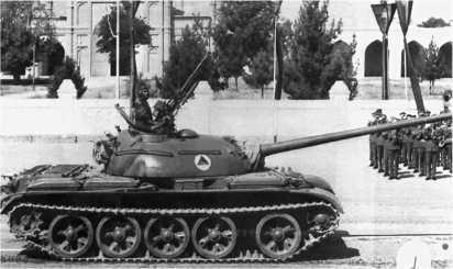 Все танки СССР. Том III - i_019.jpg