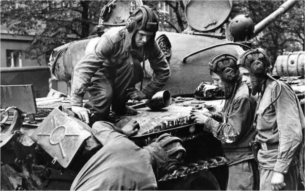 Все танки СССР. Том III - i_050.jpg