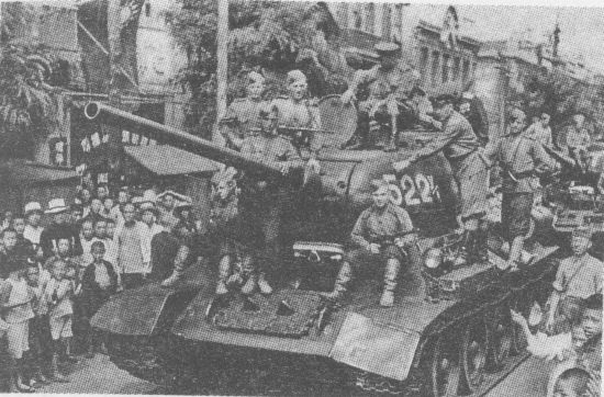 Т-34 в бою - _341.jpg