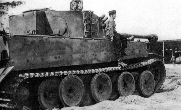 Танковые асы Гитлера - _048.jpg