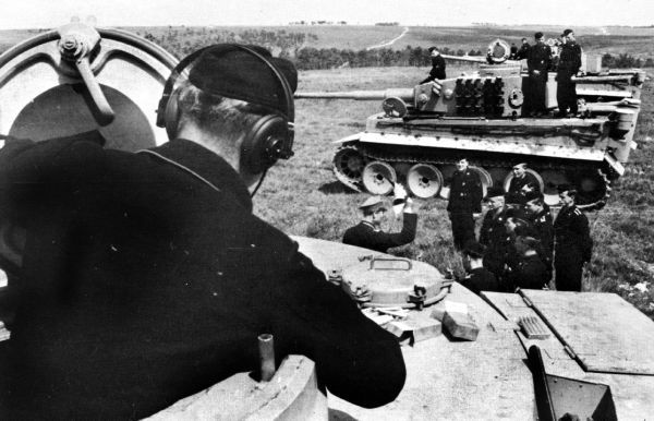 Танковые асы Гитлера - _051.jpg