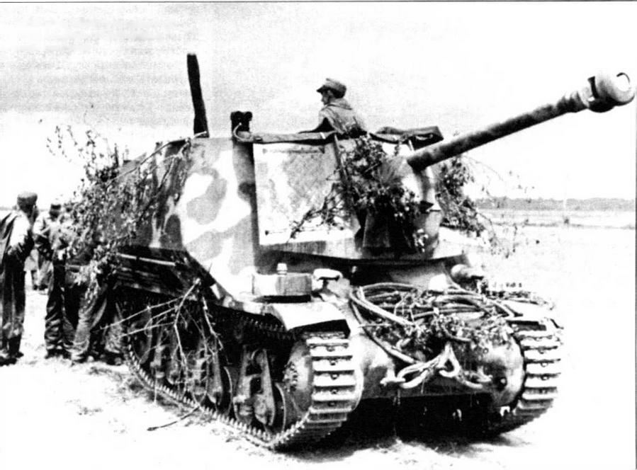 Трофейная бронетанковая техника Вермахта - _46.jpg