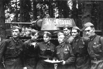 Тяжёлый танк КВ в бою - _161.jpg