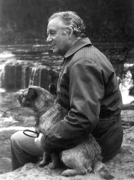 Аббатство Даунтон. История гордости и предубеждений - binder1.pdfadobeacrobatpro_page_025_image_0001.jpg