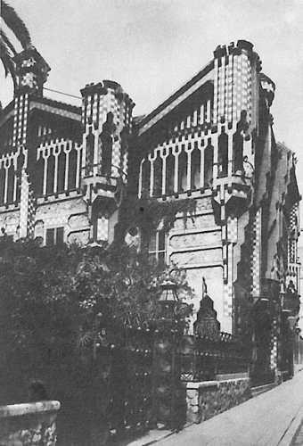 Шедевры Гауди - i_016.jpg