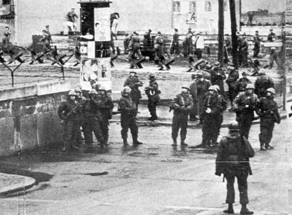 По обе стороны Стены - i_004.jpg