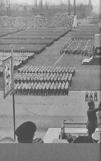 Адольф Гитлер. Жизнь под свастикой - i_019.jpg