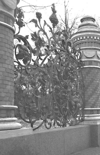 Легенды петербургских садов и парков - i_001.jpg