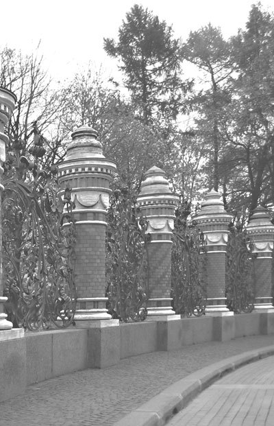 Легенды петербургских садов и парков - i_002.jpg