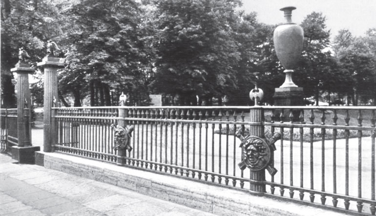 Легенды петербургских садов и парков - i_011.jpg