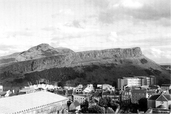 Шотландские замки. От Эдинбурга до Инвернесса - i_009.jpg