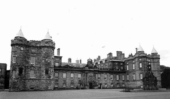 Шотландские замки. От Эдинбурга до Инвернесса - i_011.jpg
