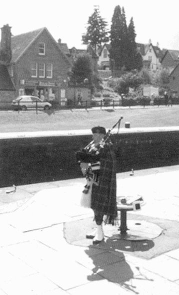 Шотландские замки. От Эдинбурга до Инвернесса - i_023.jpg