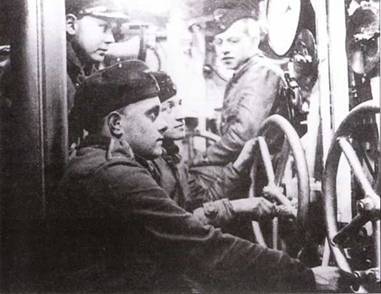 Германские субмарины Тип II крупным планом - pic_34.jpg