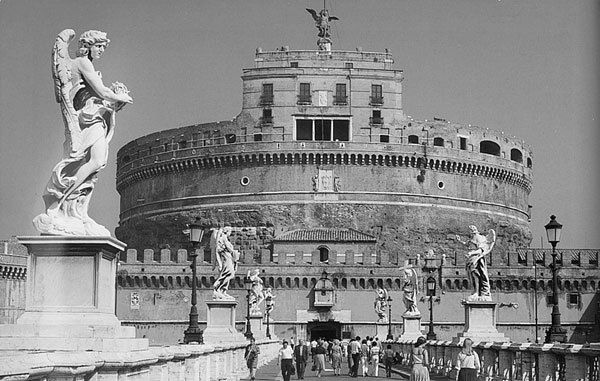 100 великих замков - i_009.jpg