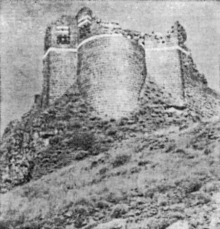 100 великих замков - i_025.jpg