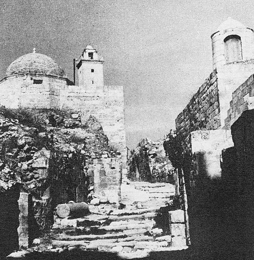 100 великих замков - i_029.jpg