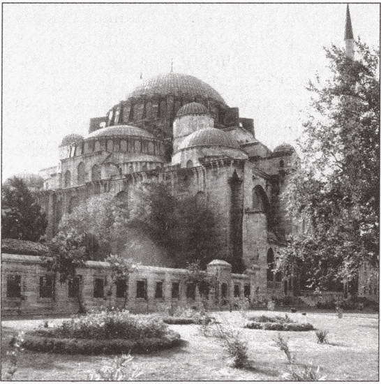 Стамбул. История. Легенды. Предания - i_034.jpg