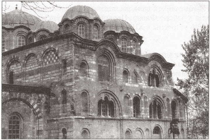 Стамбул. История. Легенды. Предания - i_040.jpg