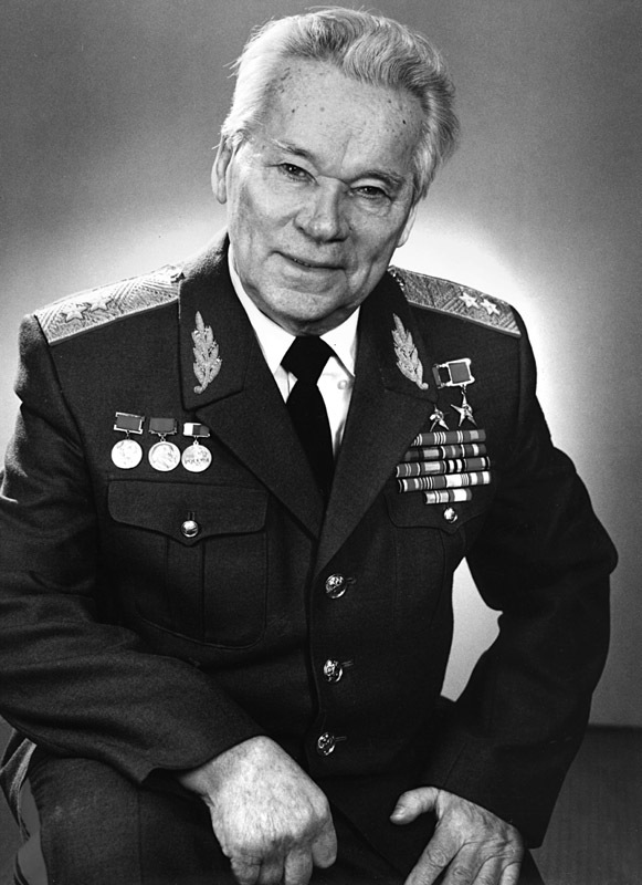 Автомат Калашникова. Символ России - kalash_01.jpg