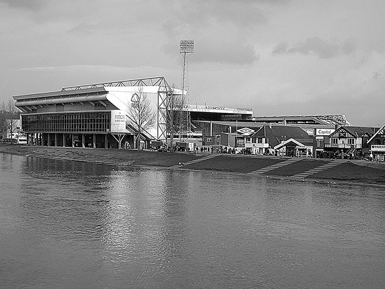 100 великих футбольных клубов - img_0.jpg