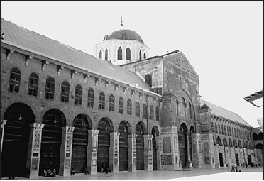 100 великих храмов - i_053.jpg