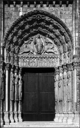 100 великих храмов - i_072.jpg