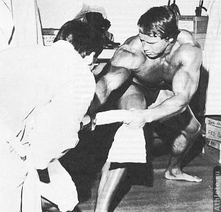 Новая энциклопедия бодибилдинга. Кн.4 Соревнования - _167.jpg