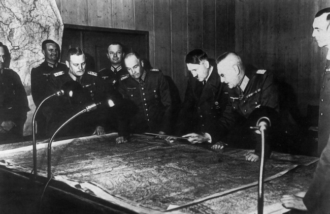 Битва за Крым 1941–1944 гг. От разгрома до триумфа - i_003.jpg