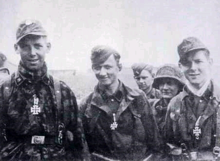 История гитлерюгенда - i_005.jpg