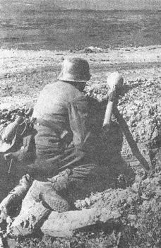 «Фаустники» в бою - i_117.jpg