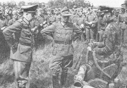 «Фаустники» в бою - i_155.jpg