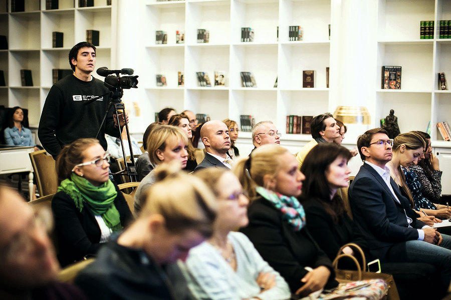 Почему наш мир таков, каков он есть. Природа. Человек. Общество (сборник) - i_003.jpg