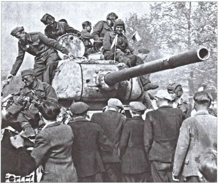 Кто освободил Прагу в 1945 г. Загадки Пражского восстания - i_028.jpg