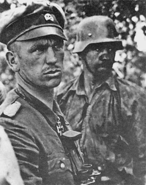 Командиры «Лейбштандарта» - i_048.jpg