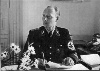 Командиры элитных частей СС - i_014.jpg